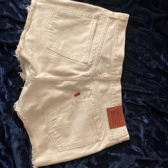 White denim jean shorts - Picture 3 of 3